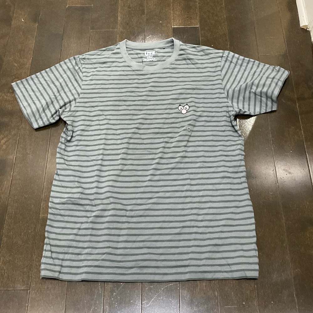 Uniqlo Kaws